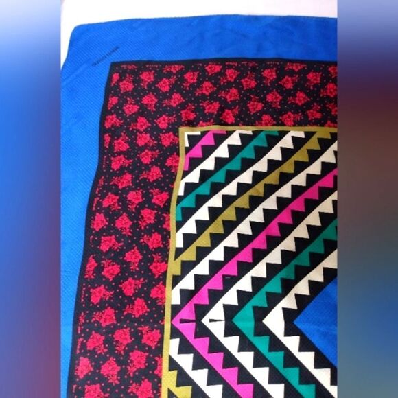 Simon Chang Large Vintage Silk Scarf Floral Geometric Rolled Hem 34" x 34" - Picture 6 of 16